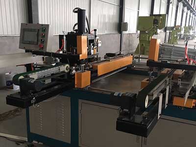 體育場圍網(wǎng)廠家車間